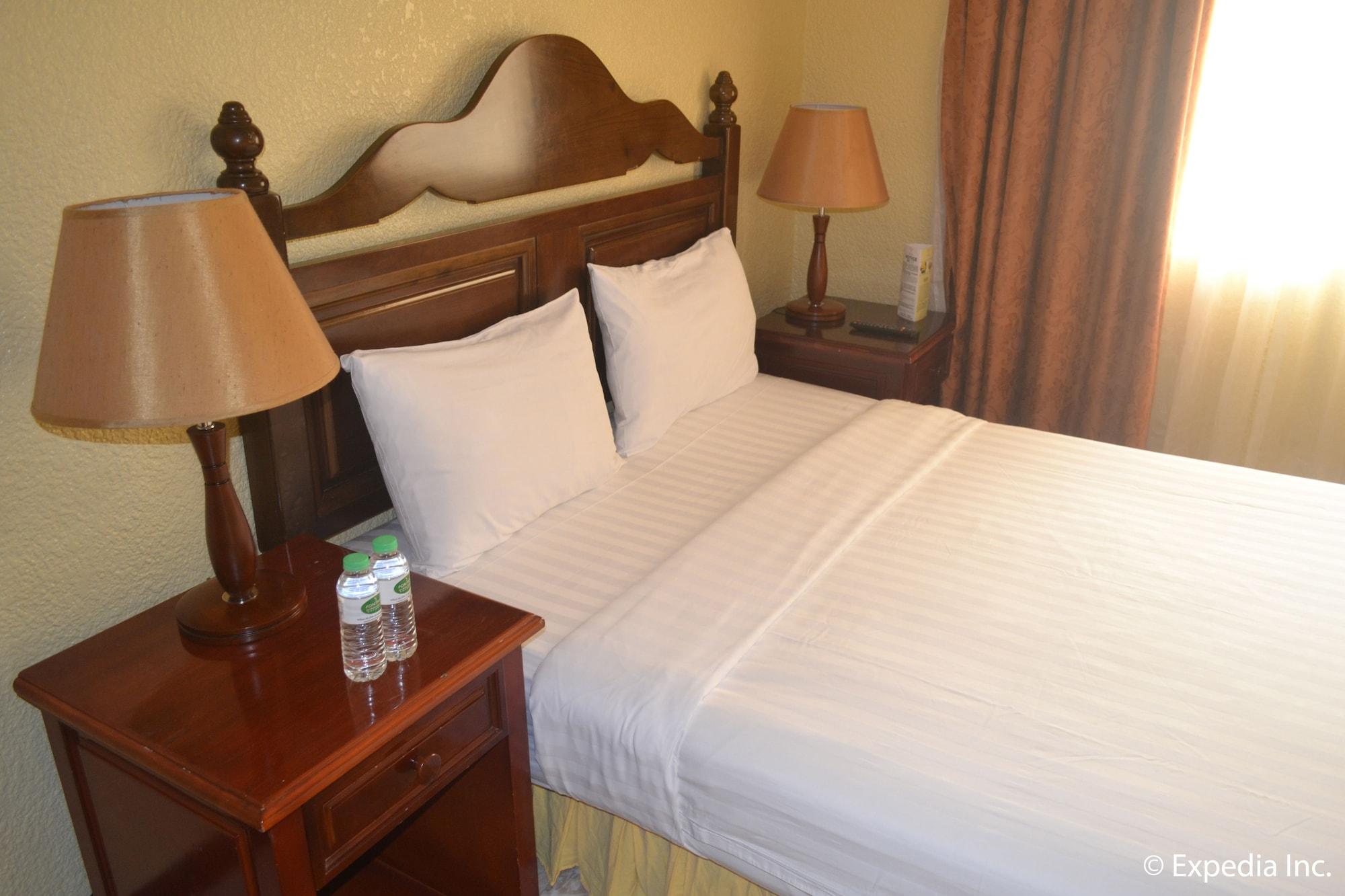 Fontana Hotel And Villas - Fontana Hot Spring Leisure Parks Mabalacat Экстерьер фото