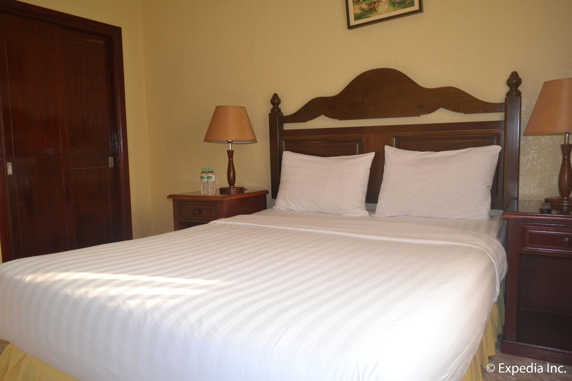 Fontana Hotel And Villas - Fontana Hot Spring Leisure Parks Mabalacat Экстерьер фото