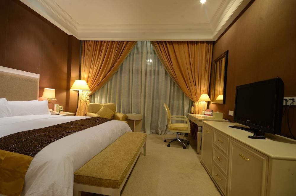 Fontana Hotel And Villas - Fontana Hot Spring Leisure Parks Mabalacat Экстерьер фото