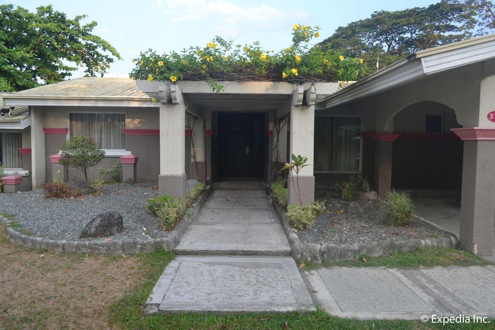 Fontana Hotel And Villas - Fontana Hot Spring Leisure Parks Mabalacat Экстерьер фото