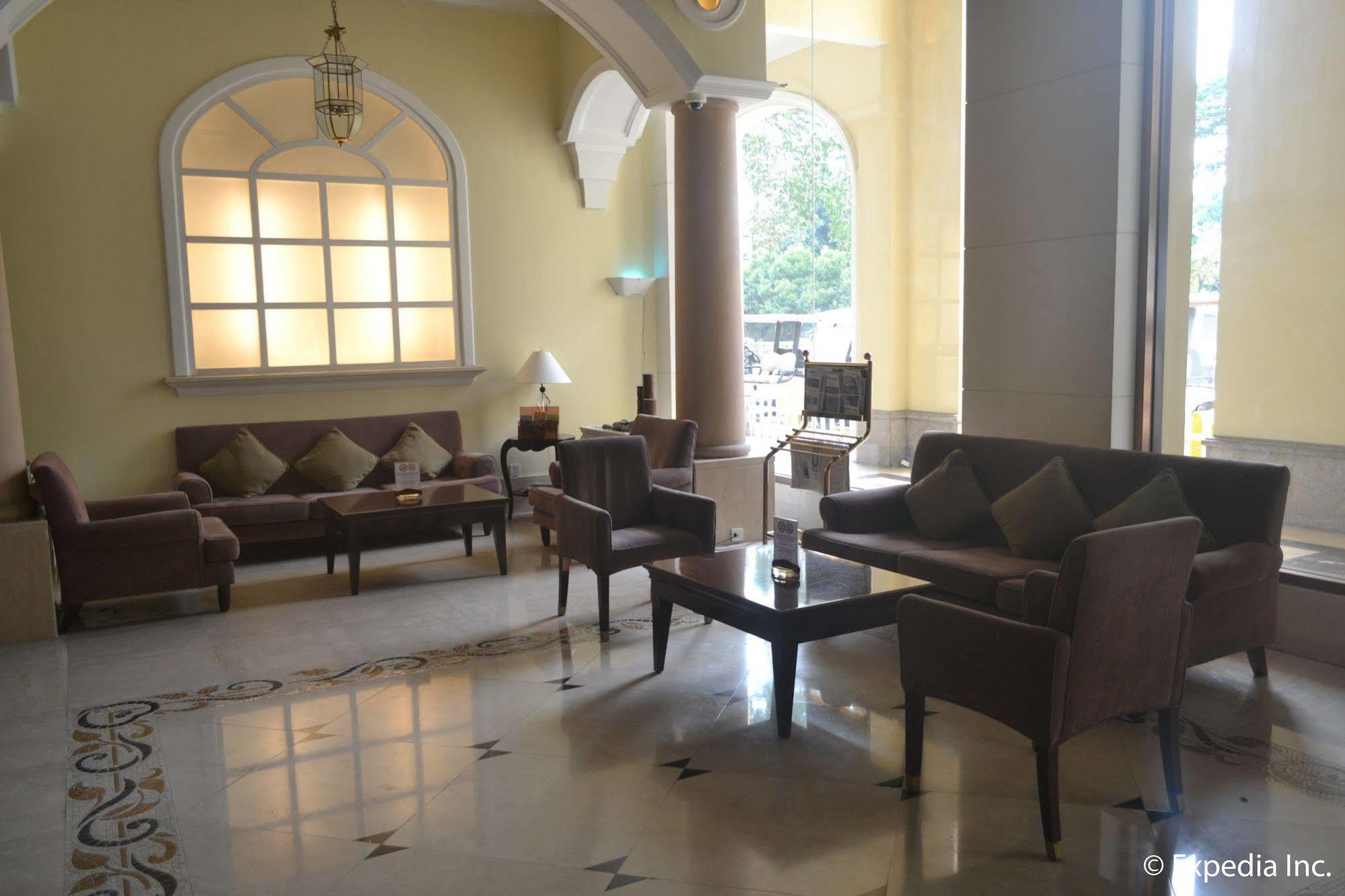 Fontana Hotel And Villas - Fontana Hot Spring Leisure Parks Mabalacat Экстерьер фото
